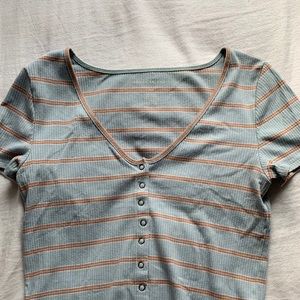 American Eagle top